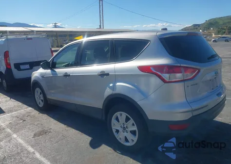 2014 Ford Escape S z USA, uszkodzony, nr VIN 1FMCU0F79EUD58523